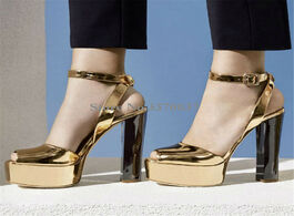 Foto van Schoenen new fashion women open toe gold high platform chunky heel pumps mirror patent leather ankle