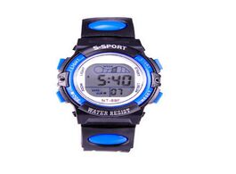 Foto van Horloge wholesale multi functional children sports luminous led digital date alarm wrist watch