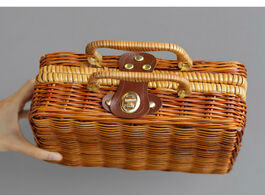 Foto van Tassen women vintage bamboo box tote straw bag sweet lady clutch handmade rattan handbags rural suit