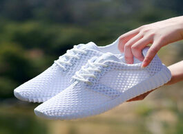 Foto van Schoenen women shoes breathable mesh hollow female network soft lightweight casual dames sneakers da