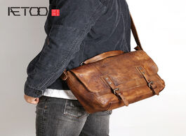 Foto van Tassen aetoo handmade vintage tanning leather single shoulder bag cowhide casual portable postman yo
