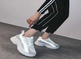 Foto van Schoenen women sneakers 2020 fashion casual shoes woman comfortable breathable white flats female pl