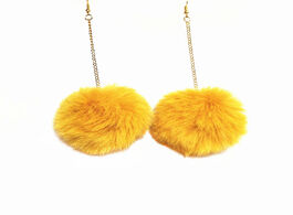 Foto van Sieraden 30 color new fake fur ball dangle earrings golden long drop for women costume christmas par