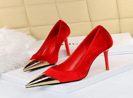 Foto van Schoenen 2021 summer fashion women 9cm pencil high heels gold pumps red metal pointed toe black lady