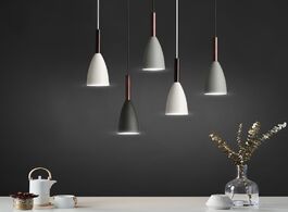 Foto van Lampen verlichting nordic modern pendant lighting over dining table kitchen island hanging lamps roo