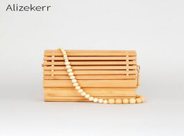 Foto van Tassen ins hollow out handmade bamboo beach bags for women summer hand woven wood shoulder bag box b