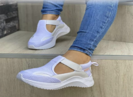 Foto van Schoenen women summer pumps chunky med mid heels plus size breathable mesh sneaker wedges shoes woma