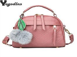 Foto van Tassen bags for women 2020 fashion hairball shoulder bag luxury handbags designer casual crossbody