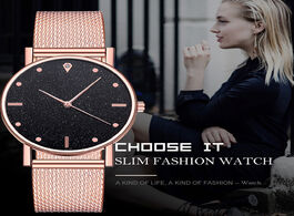 Foto van Horloge watch women dress stainless steel band analog quartz wristwatch fashion luxury ladies golden