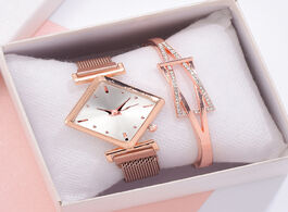 Foto van Horloge 2pcs set women watches bracelet square dial rose gold magnet watch dress ladies wrist luxury