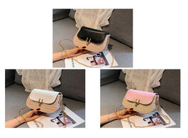 Foto van Tassen new chain women s messenger bag fashion small straw shoulder ins