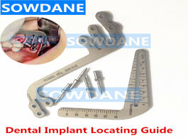 Foto van Schoonheid gezondheid dental implant locating guide planting positioning tools angle ruler dentist