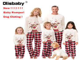 Foto van Baby peuter benodigdheden christmas matching family outfits mother father daugther son pajamas rompe