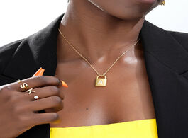 Foto van Sieraden cubic zircon alphabet pendants gold color stainless steel lock a z letter pendant necklace 