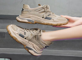 Foto van Schoenen chunky sneakers for women 2020 autumn fashion luxury brand platform vulcanized shoes woman 