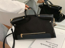 Foto van Tassen new vintage female handbag fashion ladies canvas messenger bag women shoulder large casual tr
