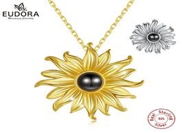 Foto van Sieraden eudora 925 sterling silver summer golden sunflower pendant i love you 100 language necklace