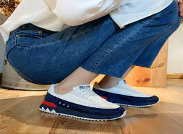Foto van Schoenen high quality layumi women s canvas sneakers mens lovers comfortable shoes flats casual brea