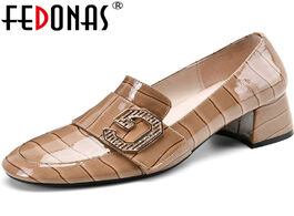Foto van Schoenen fedonas elegant newest genuine leather women shoes rhinestone high heels pumps spring summe