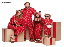 Foto van Baby peuter benodigdheden christmas matching family outfits 2020 father son romper mother daughter c