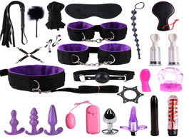 Foto van Schoonheid gezondheid lots sex toys for women men handcuffs nipple sucker clamps whip spanking butt 