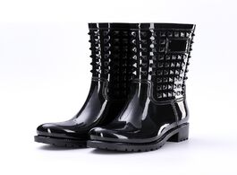 Foto van Schoenen women boots spring summer rainboots mid calf woman shoes big size non slip waterproof femal