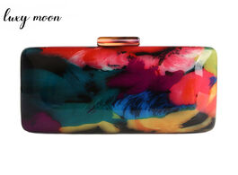 Foto van Tassen acrylic clutch bag female evening bags colorful printing random pattern women shoulder clutch
