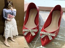 Foto van Schoenen plus size 34 43 ol office lady shoes crystal pumps medium heels dress women patent leather 