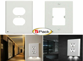 Foto van Elektrisch installatiemateriaal high quality durable convenient 5x outlet cover duplex wall plate le