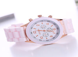 Foto van Horloge luxury brand children watch silicone strap round watches girl dress jelly quartz wrist relog