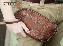 Foto van Tassen aetoo handmade leather clutch bag large capacity trendy men s casual handbag plant rub
