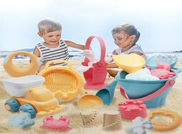 Foto van Speelgoed baby beach toys kids summer game children sandbox set kit for play sand bathroom water car