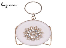 Foto van Tassen women s evening clutch white bag sun flower crystal round handbags luxury design wedding purs
