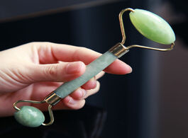Foto van Schoonheid gezondheid massager for face jade roller natural stone firming anti aging puffy eyes body