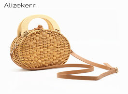 Foto van Tassen straw handbag women wooden hand woven top handle beach bag circular knitting bags travel tote