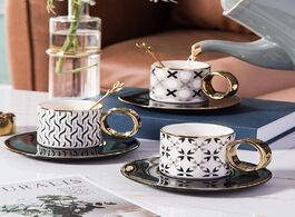 Foto van Huis inrichting nordic geometry coffee cup and saucer with glod handle spoon set ceramic tea reusabl