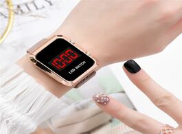Foto van Horloge fashion women magnet buckle gifts watches luxury stainless steel mesh band female wristwatch