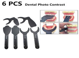Foto van Schoonheid gezondheid dental photo contrast kit oral imaging black background board palatal