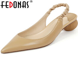 Foto van Schoenen fedonas new arrival women brand design pointed toe pumps spring summer strange heels shoes 