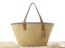 Foto van Tassen 46x31cm new style simple one shoulder woven bag fashion tassel pendant straw beach women a718