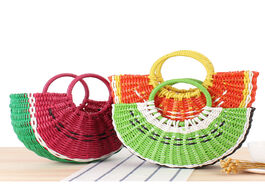 Foto van Tassen colorful fruit hand bag ins cute semi circular handmade pvc woven beach straw