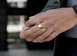 Foto van Sieraden kings and nobility jewelry pinky signet rings for stylish gentlemen engravable ring gift he