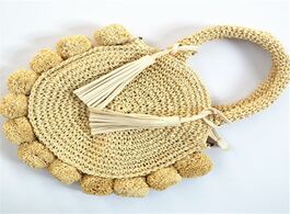 Foto van Tassen 2020 new crochet bag pompom ball tassel female summer straw handbag a6201