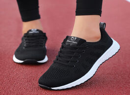 Foto van Schoenen women casual shoes fashion breathable walking mesh lace up flat sneakers 2021 tenis feminin