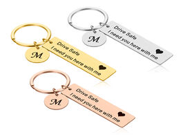 Foto van Sieraden custom keychain engrave keyring a z 26 initials letter drive safe i need you here with me f