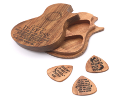 Foto van Sport en spel art guitar picks with gift box iron pick holder collector wood accessories