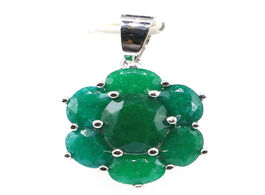 Foto van Sieraden 27x17mm shecrown real green emerald wedding ladies silver pendant