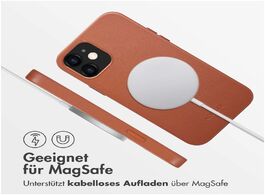 Foto van Accezz magsafe leather backcover iphone 12 pro telefoonhoesje bruin