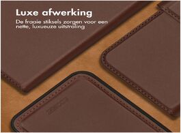 Foto van Accezz premium leather 2 in 1 wallet bookcase samsung galaxy s23 fe telefoonhoesje bruin 
